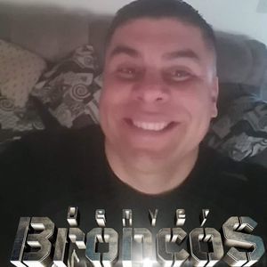 Meet your Posher, Dom